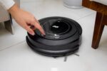 WAP Aspirador de Pó Robô ROBOT W90 3 em 1, Automático, 250ml, Sistema Antiqueda e Rodas Emborrachadas, 30W 3,6VDC Bivolt - Imagem 5