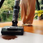 WAP Limpadora e Aspirador Multifunções Magic Clean 2 em 1 Autonomia de 90min Vertical e Portátil Com Escova Pet Base Carregadora Bivolt - Imagem 15