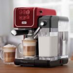 Cafeteira Espresso Oster PrimaLatte Touch Red - 127V - Imagem 4