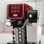 Cafeteira Espresso Oster PrimaLatte Touch Red - 127V - Imagem 6