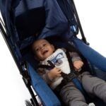 Cosco Kids Travel System Reverse Azul Rajado: alça reversível, 3 inclinações e conforto tipo berço para passeios seguros. - Imagem 9