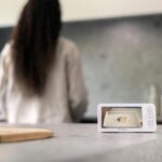 Babá Eletrônica Maxi Cosi See Pro 360: monitore seu bebê com CryAssist, câmera 2K, visão noturna e 10h de bateria. - Imagem 37