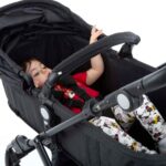 Cosco Kids Travel System Poppy Duo Preto Mescla: conforto, proteção UV30+ e praticidade para passeios e viagens com bebê. - Imagem 3