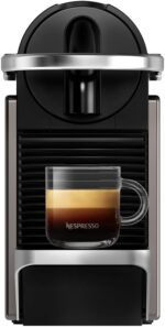 Cafeteira Espresso Nespresso Pixie Redesign Titânio 220V: design compacto, moderno e café espresso ou lungo com praticidade. - Imagem 4