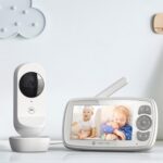 Babá Eletrônica VM34 Motorola com tela 4.3, visão noturna, áudio bidirecional e zoom para monitorar seu bebê com segurança. - Imagem 8