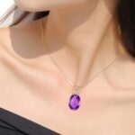 Colar Feminino Luxo Ametista com cristal ametista e zircônias, prata banhada a ouro 18K e bolsa de veludo. - Imagem 8