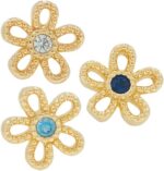 Brinco Trio Flores 3 Pares Banhado Ouro 18k: elegância e versatilidade para compor looks com charme e sofisticação - Imagem 5
