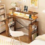 Escrivaninha Mesa para Computador 2 Níveis com Tomada Integrada e Armazenamento Lateral para Home Office e Jogos, Marrom - Imagem 8
