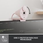 Webcam Logitech Brio 300 Full HD 1080p com privacidade e correção automática de luz para videochamadas nítidas e profissionais - Imagem 6