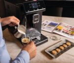 Gaggia Magenta Plus 110V: cafeteira espresso automática italiana com 5 bebidas, vapor profissional e display colorido. - Imagem 6
