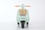 Scooter Elétrica Com Banco Acolchoado Menta 6V Bandeirante com farol, som USB e bagageiro para brincar com estilo e praticidade. - Imagem 8