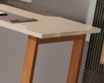 Mesa de estudo 76 cm com pés de madeira e tampo off white: prática, resistente e ideal para casa ou escritório. - Imagem 5