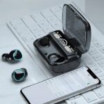 Fone Bluetooth TWS-M10 TYDA: som premium, resistência à água e estojo carregador para mais autonomia. - Imagem 6