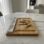 Tábua de Frios e Queijos HYATTO HOME com 3 Tigelas e 4 Facas, ideal para servir com elegância e presentear. - Imagem 7