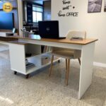 Escrivaninha em L Retrô Gold Artany: 5 nichos e 2 gavetas para home office organizado e versátil. - Imagem 5