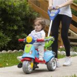 Triciclo Vespa Maral Colorido: divertido, multicolorido e ideal para a brincadeira infantil. - Imagem 3