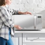 Micro-ondas Philco 20L 1100W: compacto, potente e elegante para aquecer suas refeições com rapidez e praticidade. - Imagem 8