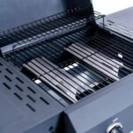 Churrasqueira A Gás Portátil Frank Grill com 2 queimadores, mobilidade e controle preciso para assados práticos e saborosos. - Imagem 8