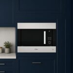 Oster Forno Micro-ondas de Embutir Black Inox 23L 127V: design sofisticado e praticidade para sua cozinha. - Imagem 3