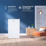 Frigobar Eos Ice Compact 124L: silencioso, com luz interna e compartimento gela rápido para suas bebidas. - Imagem 3