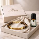 Kit Ritual Ramay: pulseira de pedra natural e essência aromática, semijoia banhada a ouro 18k, presente sofisticado. - Imagem 6