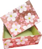 Caixa para Presente Cartonada VMP Kit 10 Unidades: papelão rígido premium, visual floral rosa e pronta para presentear com elegância. - Imagem 4