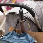 Safety 1st Gancho Duplo Black: suporte de até 3kg, fecho em velcro e versatilidade para compras com praticidade. - Imagem 5