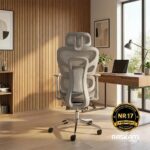 Cadeira ergonômica NR17 com apoio lombar, reclinação e conforto premium para home office e gaming. - Imagem 4