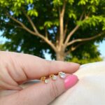Trio Conjunto Brincos Pedras Zircônia Banhados: elegância e brilho para compor looks com sofisticação. - Imagem 6