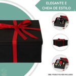 Caixa de Presente Preta Premium 28x28x15cm: elegante, dobrável, reutilizável e ideal para presentes médios com fita vermelha. - Imagem 6