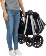 Carrinho de Bebê Infanti Romanzo Preto Granizo: conforto, segurança e praticidade com assento reversível e fechamento compacto. - Imagem 4