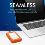 HDD Externo LaCie Rugged Mini 2TB USB 3.0 portátil com resistência a quedas, ideal para armazenamento seguro e prático. - Imagem 9