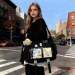 Bolsa tiracolo Kawaii com janela para pins e pelúcia, ideal para anime, cosplay e uso diário com estilo Y2K. - Imagem 3