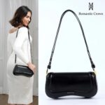 Bolsa Romantic Crown feminina com espaço ideal para o dia a dia, prática, versátil e perfeita para trabalho, faculdade e passeios. - Imagem 6