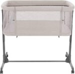 Kikkaboo Berço Noah bege: ajustável, anti-refluxo, com rodas e abertura lateral para mais praticidade e conforto. - Imagem 4