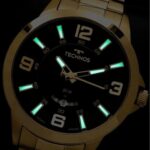 Relógio Technos Racer Masculino Dourado: estilo esportivo e sofisticado para compor looks com elegância. - Imagem 5