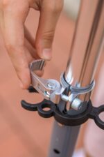 Patinete Dobrável Zippy Toys com freio, altura ajustável e rolamento ABEC 9: mais segurança e praticidade para crianças. - Imagem 3