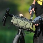 Bolsa de guidão Rhinowalk 2,4L com alça de ombro e faixas refletivas para ciclismo e viagens - Imagem 6