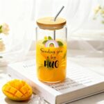 Cesta de presente relaxante para mulheres com caneca, vela, sabonete, bomba de banho e meias para autocuidado e bem-estar - Imagem 3