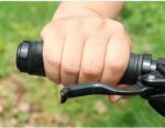 Punhos ergonômicos bloqueáveis para bicicleta elétrica e MTB com aderência confortável e alta segurança - Imagem 8
