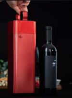 Porta Case de Vinho Premium com trava e alça: presente sofisticado e seguro para garrafas até 750ml. - Imagem 4