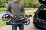 Campior Patinete dobrável com guidão ajustável, rodas de 20 cm e suporte até 109 kg para crianças e adultos. - Imagem 6