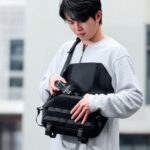 Bolsa de Ombro Ulanzi B010 para Câmera: proteção à prova d’água, 9L expansíveis e divisórias ajustáveis para transporte seguro. - Imagem 5