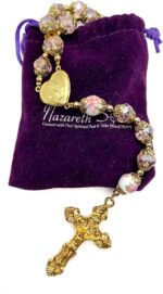 Nazareth Store Terço Católico Rosa com Medalha de Santa Maria e Cruz Dourada - Imagem 5