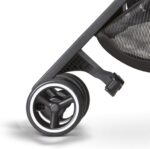Pockit+ All-Terrain Desert Night: carrinho compacto, dobrável e ideal para viagens, com conforto em qualquer terreno. - Imagem 4