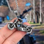 Colar Masculino Chopper Fantasma em Aço Inox: estilo biker, resistência e atitude para motociclistas. - Imagem 5