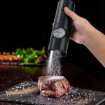 Kit Gourmet com 2 Moedores Elétricos de Sal e Pimenta com LED, praticidade e elegância para sua cozinha e jantares sofisticados. - Imagem 6