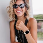 Pulseira de silicone macio compatível com Apple Watch, confortável, resistente à água e ideal para uso esportivo diário. - Imagem 7