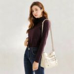 Bolsa feminina transversal com vários bolsos e grande capacidade para passeio, trabalho e uso casual - Imagem 5