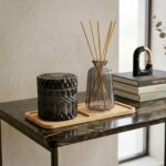 Kit DUADELI Mahal Noir: vela, difusor e bandeja em bambu para perfumar e decorar com sofisticação. - Imagem 9